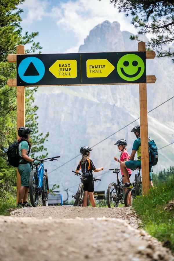 Hotel Sella***S Sëlva di Val Gardena Eksteriør billede