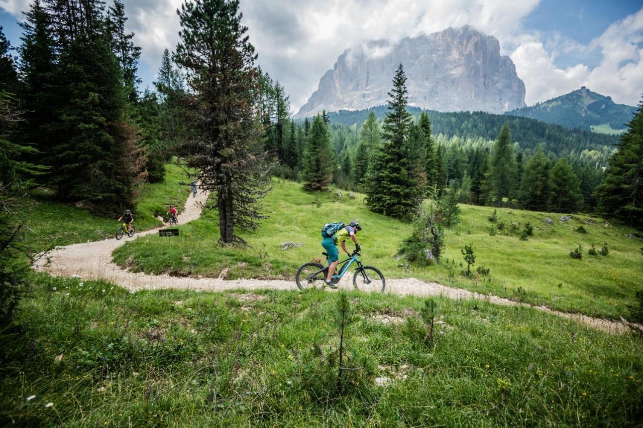 Hotel Sella***S Sëlva di Val Gardena Eksteriør billede